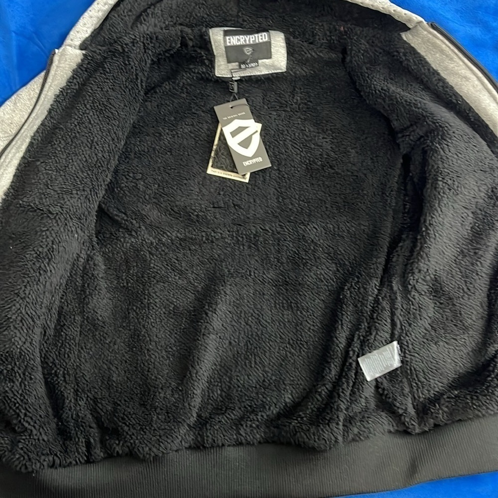 ⭐️ NWT- Encrypted Grey & Black zip-up hoodie with Sherpa lining- size 10/12 kids - Picture 8 of 10